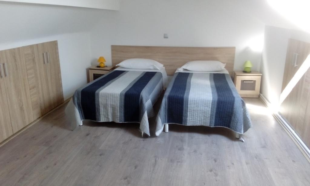 Ferienwohnung Casa Pescar Cluj-Napoca Zimmer foto